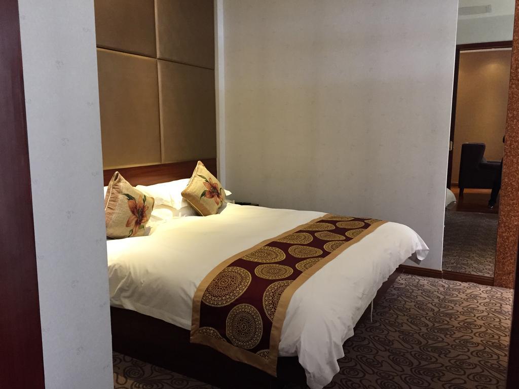 Shanghai Baron Business Bund Hotel Phòng bức ảnh